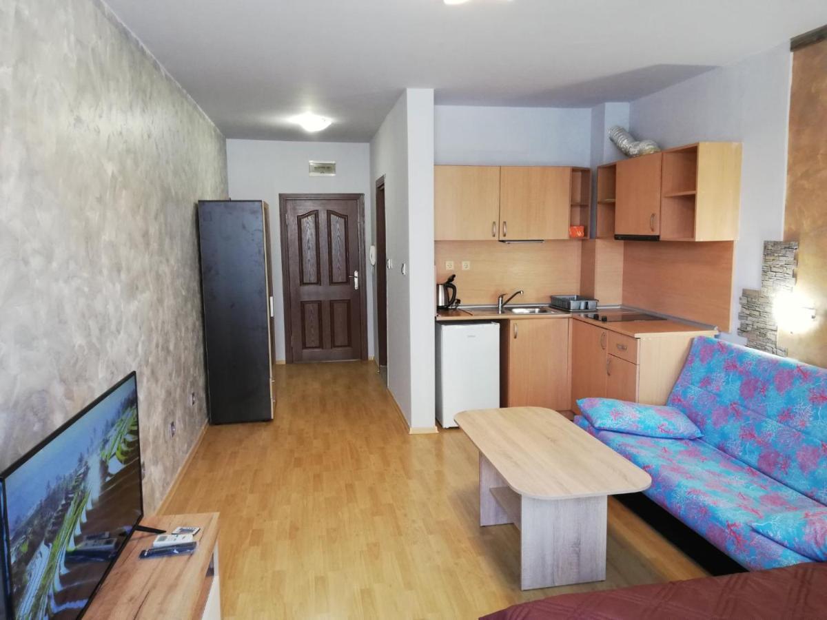 Lovely Studio In A Complex With A Pool By Flat Mаnаger Sveti Vlas Dış mekan fotoğraf