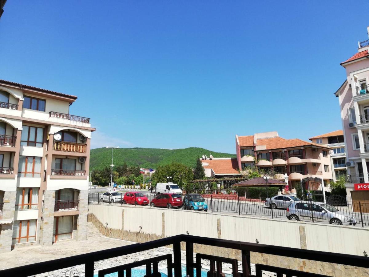 Lovely Studio In A Complex With A Pool By Flat Mаnаger Sveti Vlas Dış mekan fotoğraf